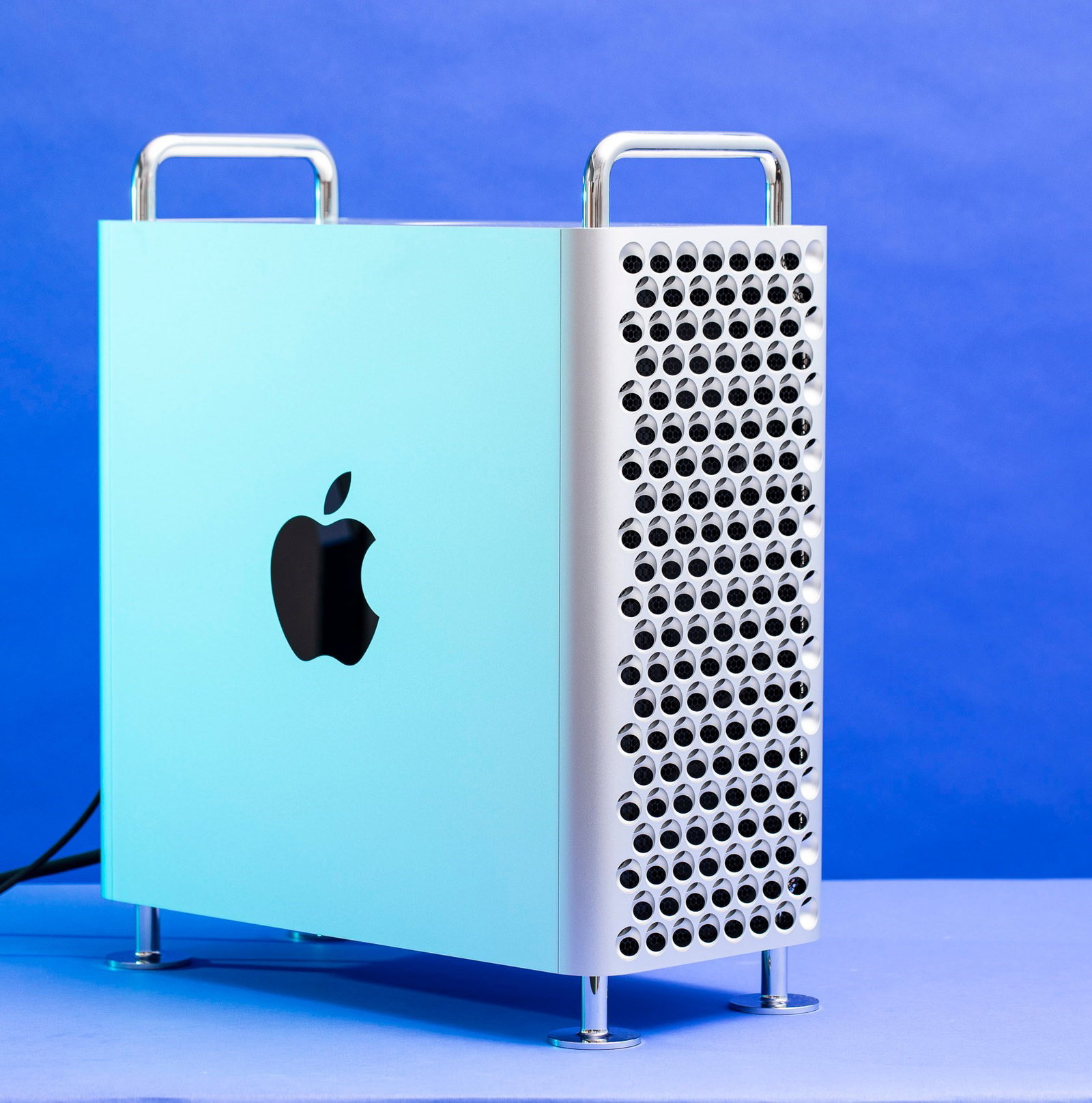 TechDogs-"Introducing The Mac Pro"-"An Image Of The Mac Pro"