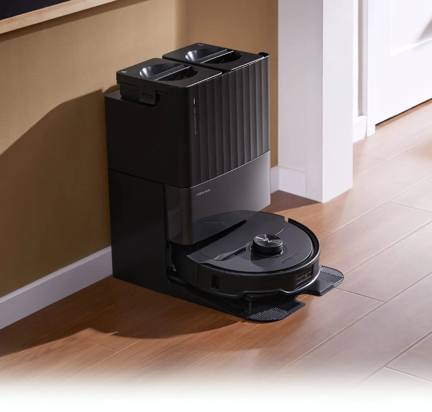 TechDogs-"Robot Vacuum And Mop"-"An Image Showing Roborock Qrevo Series Robot Vacuum And Mop"