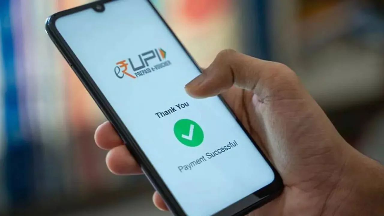 TechDogs-"India Postpones 0.4%25 UPI Merchant Fee After Retailer Opposition"