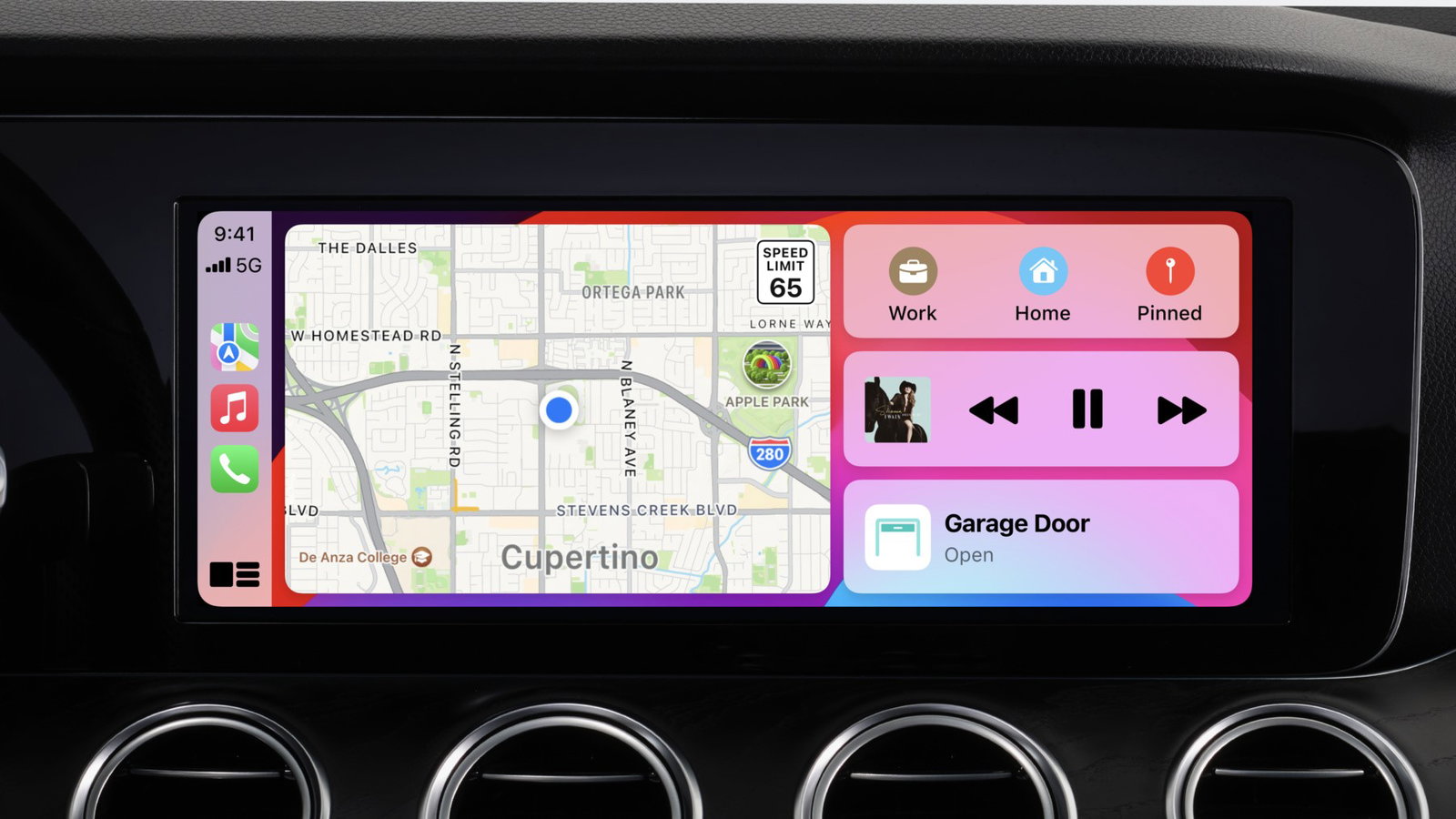 TechDogs-"Image Of Apple CarPlay Interface"-"Image Of Apple CarPlay Interface"