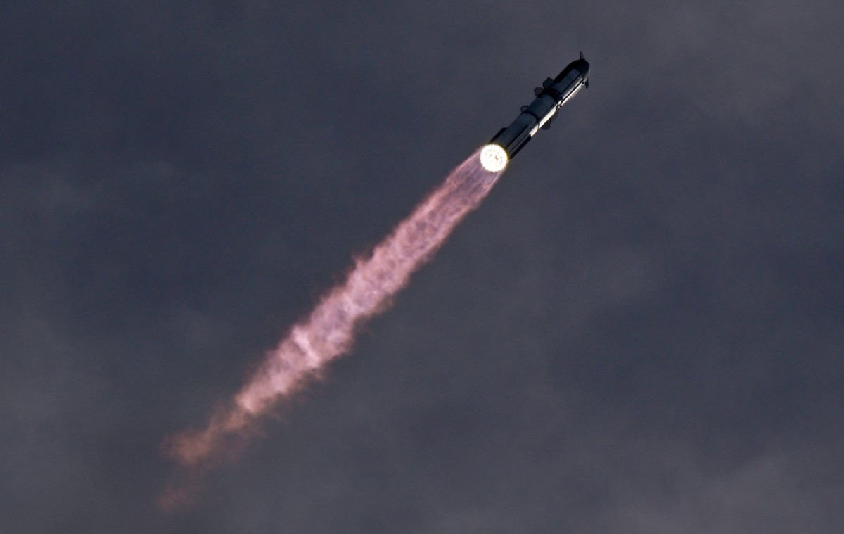 TechDogs-"What Happened During SpaceX Starship's Reentry?"-"An Image Of SpaceX's Starship Flight 14"