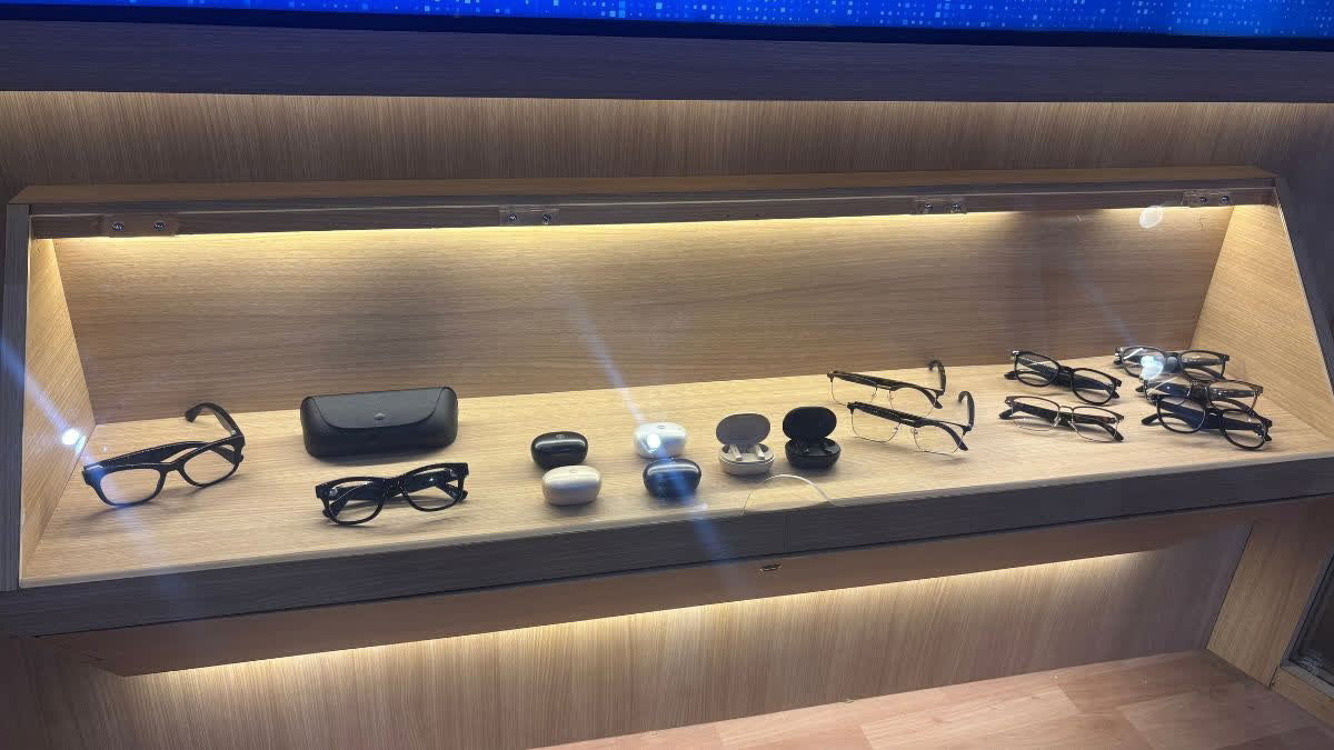 TechDogs-"JioBuds: AI-Powered TWS Earbuds With Voice Controls"-"An Image Of The JioFrames, Audio Frames, And JioBuds That Reliance Jio Showcased At IMC 2026"