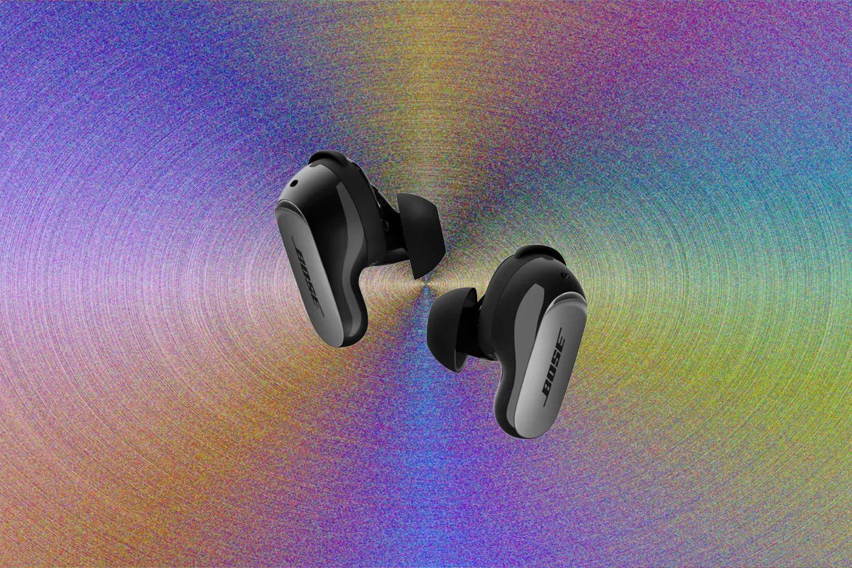 TechDogs-"Bose QuietComfort Ultra Earbuds (2nd Gen)"-"Bose QuietComfort Ultra Earbuds 2nd Gen On Colorful Gradient Background."