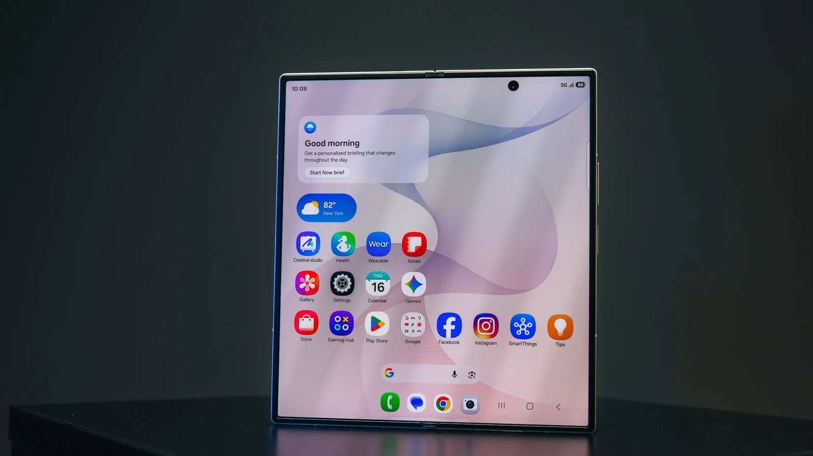 TechDogs-"Image Showing Samsung Galaxy Z Fold 8 Full Display"