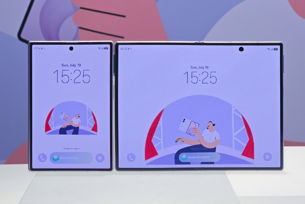 TechDogs-"An Image Of The Samsung Galaxy Z Fold8"