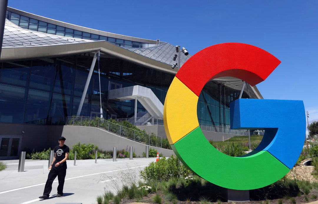 TechDogs-"An Image Of Google's Building"