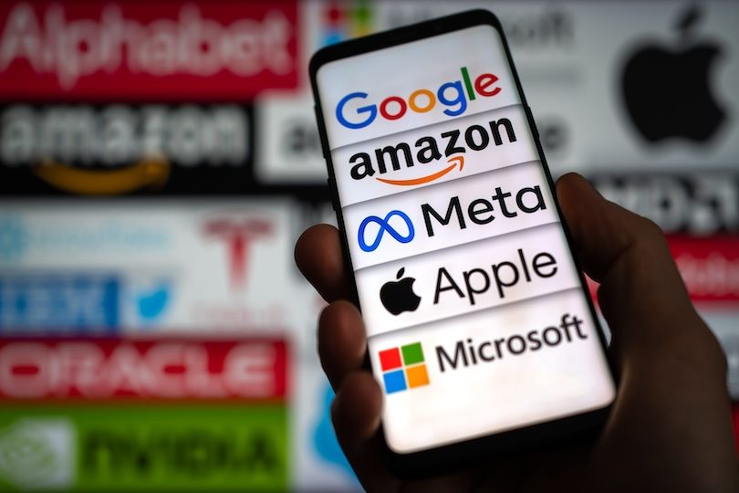 TechDogs-"An Image With The Logos Of Big Tech Companies"