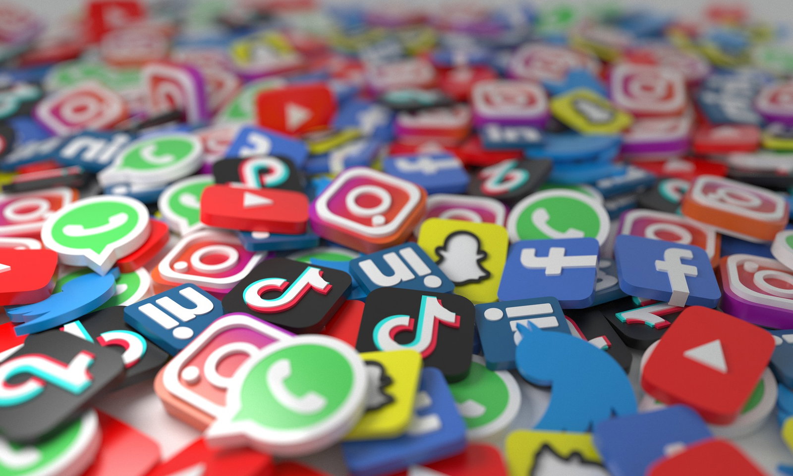 TechDogs-"An Image Of Various Social Media Icon Badges" TechDogs-"An Image Of Various Social Media Icon Badges"