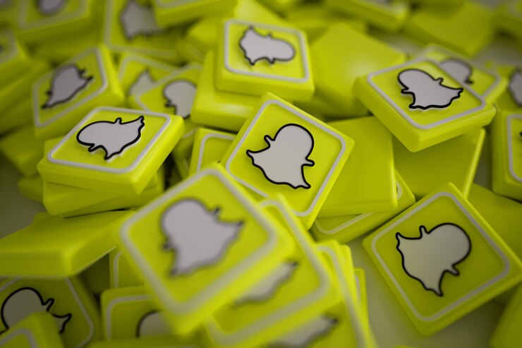 TechDogs-"An Image Of Snap Logo Badges"